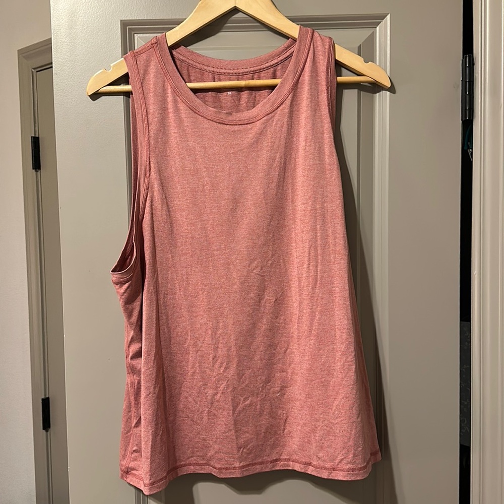 Athleta Uptempo tank size XL pink heather